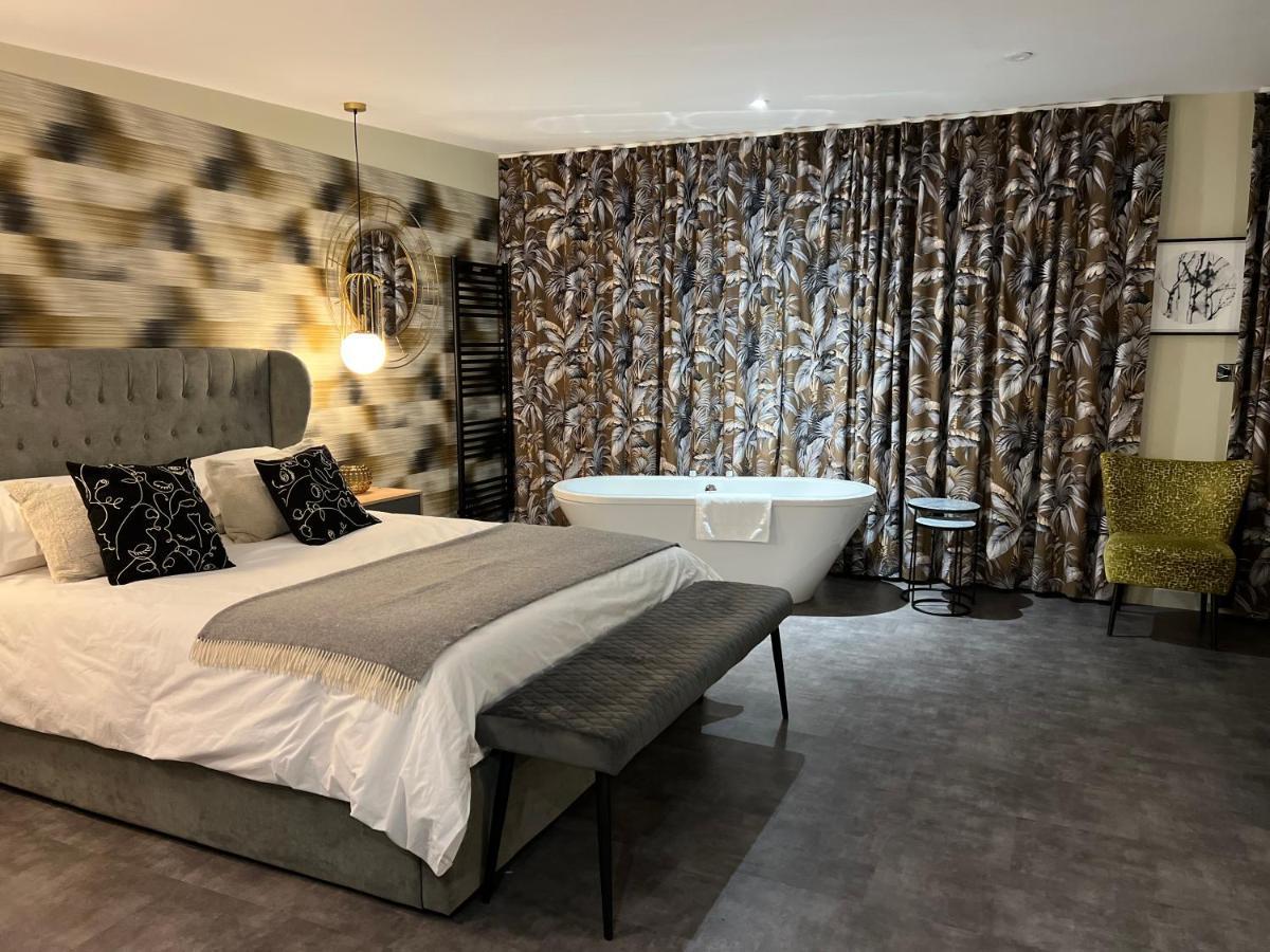 Loudoun Mains Luxury Lodges Newmilns エクステリア 写真