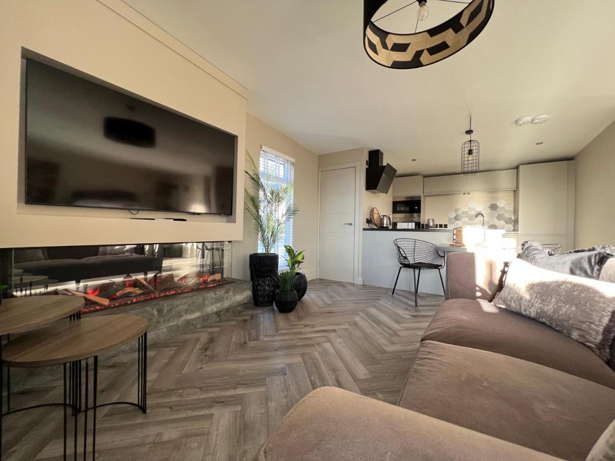 Loudoun Mains Luxury Lodges Newmilns エクステリア 写真