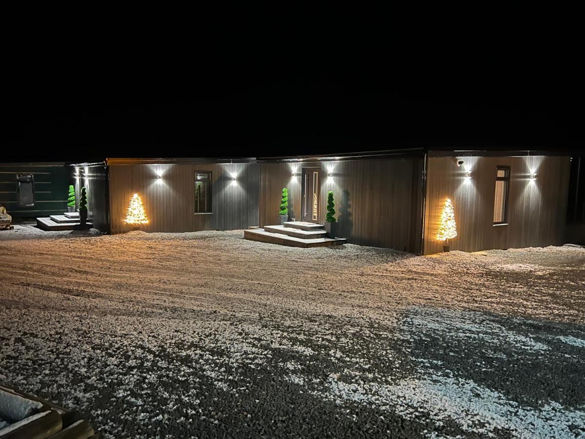 Loudoun Mains Luxury Lodges Newmilns エクステリア 写真